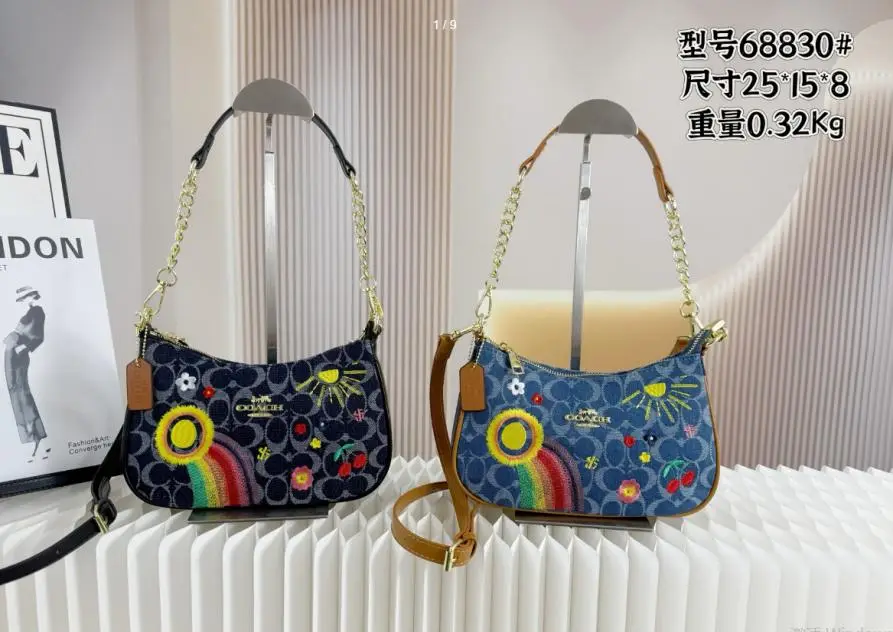 2026/08/1000544875.webp Coach small handbag - Image 1