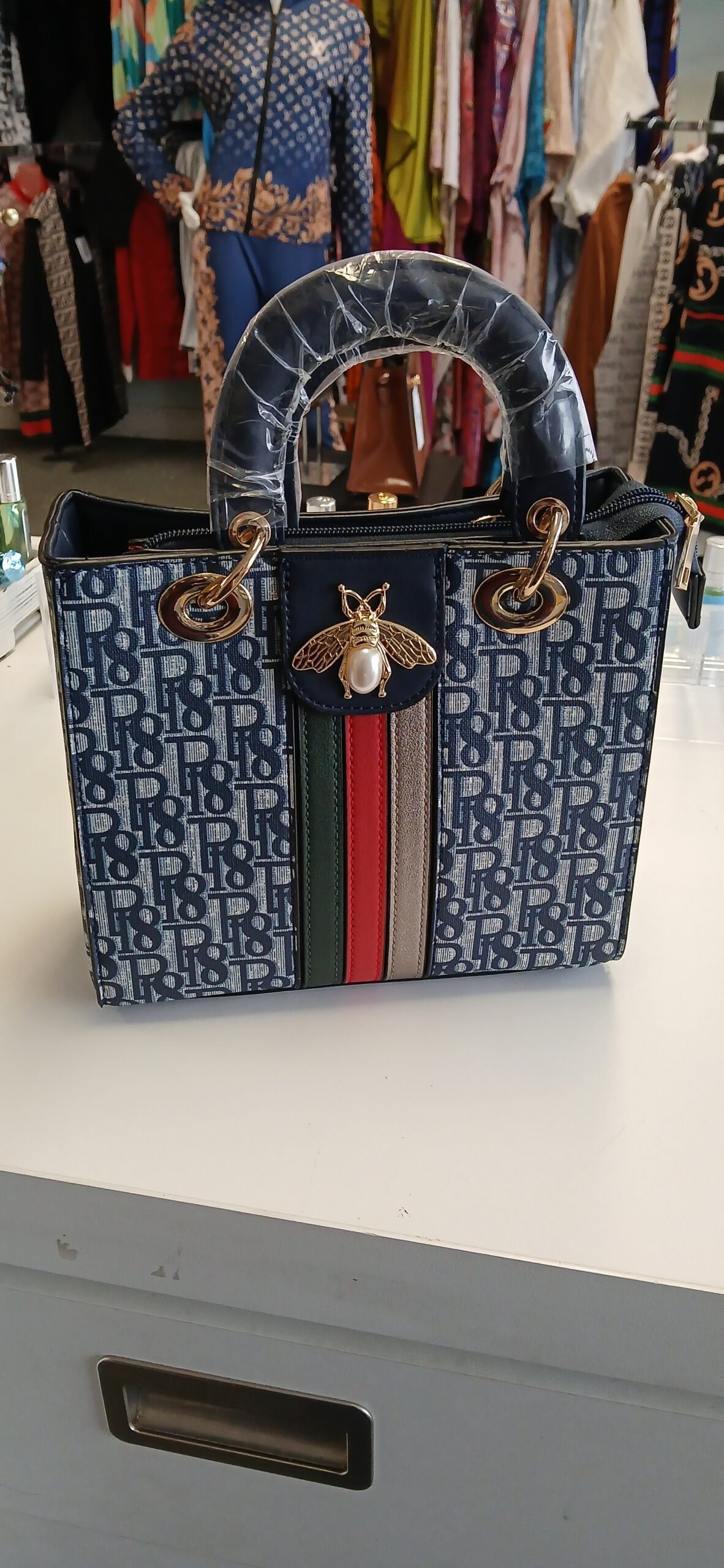 2026/02/JPEG_20260203_012037_3201879433077072608-scaled.jpg P8 HANDBAGS - Image 1